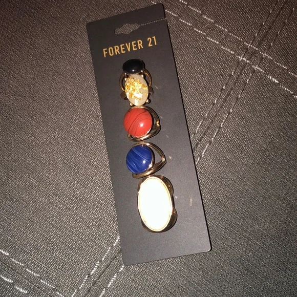 Costume rings with assorted stones! - Picture 1 of 2